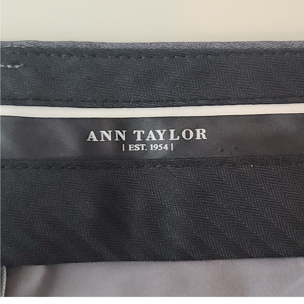 Ann Taylor grey flat front straight leg career dress pants - 10P 10 petite - Picture 2 of 5
